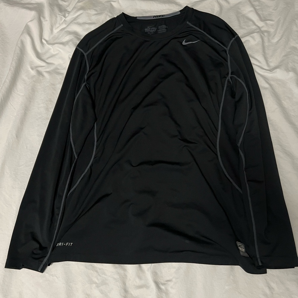 Black Nike dri fit long sleeve compression t shirt men’s xl
